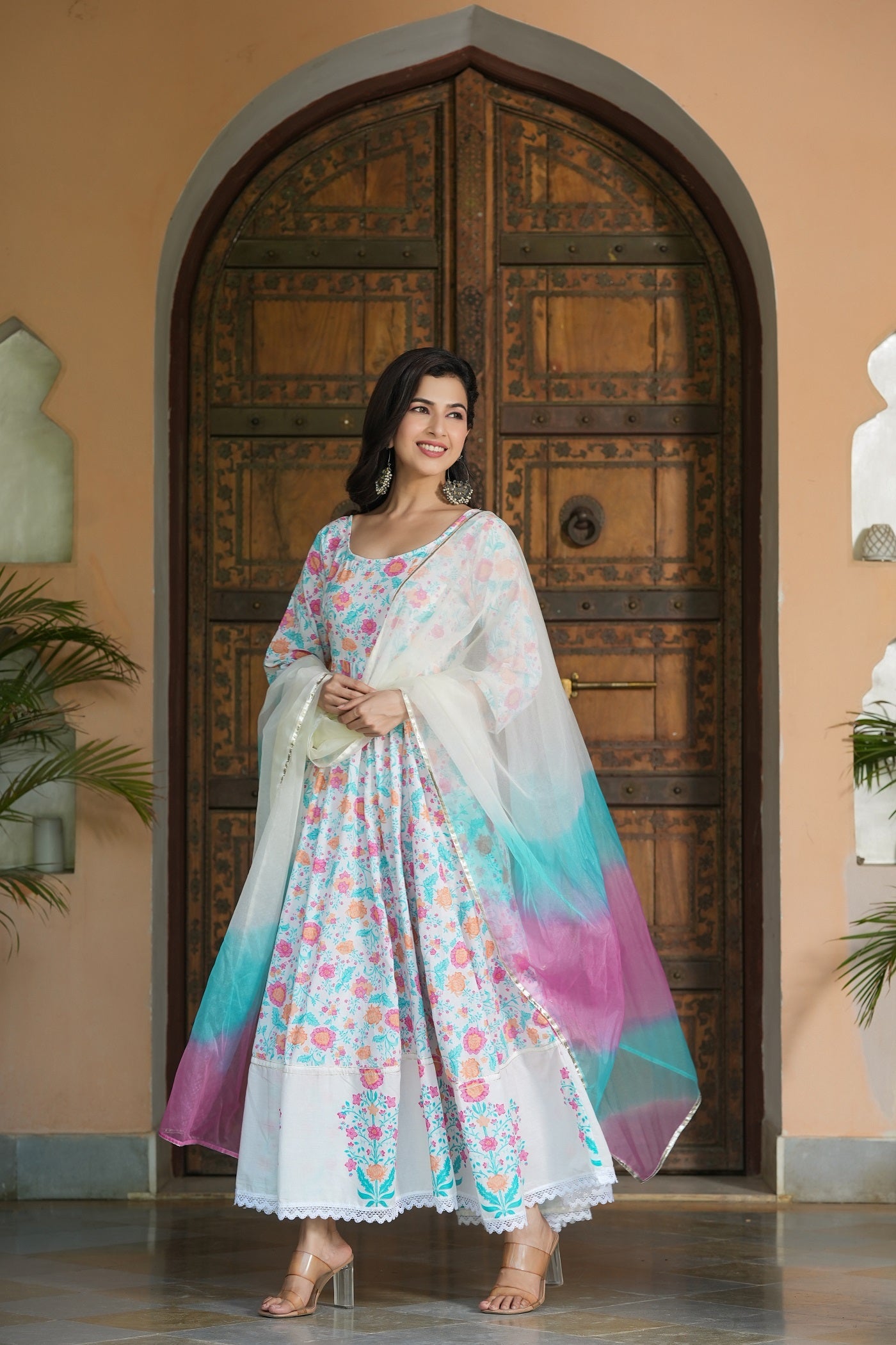 Introducing our exquisite backless soft georgette Anarkali full-stitched  suit – a fusion of elegance and comfort. Crafted with meticulous… |  Instagram